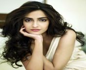 sonam kapoor 9.jpg from sonam kapoor xxxw bollywood actress porn com download 3gp sex videos page 1