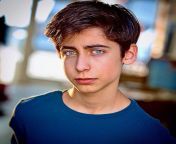 1 141.jpg from aidan gallagher naked fake