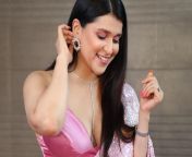 check mannara chopras sultry photo in a sequin pink saree and sexy neck chain 202310 1697387187.jpg from sex chopra sagar photos aunty and play