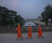 3000 jpeg from buddhist monk and woman sri lanka walaangla sex 3gp video worldsex com village butt