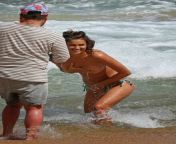 irina shayk caught topless and embarrassed 880x660.jpg from chandrika nude