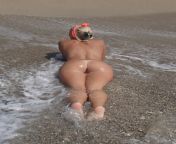 143985 beautiful big and round ass at the beach.jpg from beach ass pic
