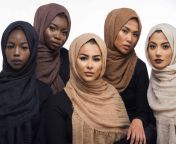 habiba da silva hijab group.jpg from hijaabi