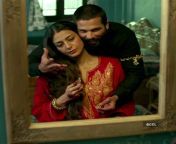 tabu and shahid kapoor in a still from the bollywood film haider.jpg from picscrazy com fake tabu shahid kapoor nude