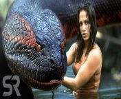 jennifer lopez in anaconda 1997.jpg from hollywood movie anaconda 1997