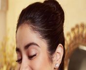 janhvi kapoor.jpg from indian sexi anty sexi comw sexy mom