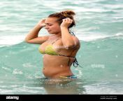 hayden panettiere spends labour day weekend with friends wearing a colorful bikini and taking a dip in the ocean near her fiancs beach home hayden splashed one over zealous photographer who actually swam up to her in the ocean with his video camera after drinking a few cocktails and beer the petite actress swam back along the shore to her condo hollywood beach fl 1st september 2013 2mr713c.jpg from hollywood actress bathing sexil actress anjali xxx