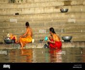 bathing women lake pichola rajasthan india a07073.jpg from open outdoor bath ganga
