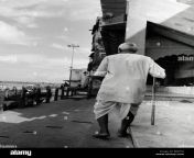 an old man walking on the bankside of the river yamuna in india b6rtcj.jpg from desi lungi and dhuti grendpa naked xxx photos gallery