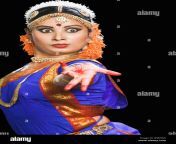 south indian woman performing bharatnatyam the classical dance of b9b1rw.jpg from sumbal hd photosouth indian artist sex video
