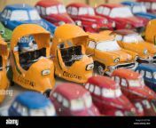 models coco taxis and cars on display in the market in havana habana b2ty0k.jpg from slimdog daughter 3d 11