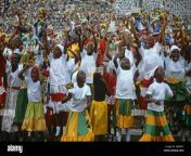 las ninas bailando en un festival en kingston en jamaica a0km0y.jpg from niñas bailando anita