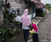 la fg indonesia yuyun sexual violence 31.jpg from indonesia pregnant sex village daughter