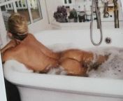 kate hudson nude ass bathtub.jpg from anus hot pics celeb