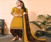 mustard cotton silk pakistani salwar kameez 160753 1000x1375.jpg from pakistani openin her shlwar kmeez