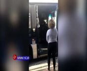 حمله وحشیانه زنان جوان به زن سالخورده در اتوبوس فیلم.jpg from فیلم اکشن خارجی سکسی زندان زنان