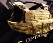 crye precision adaptive vest system avs assault configuration mission configurable modular tactical armor plate carrier shot show 2013 david crane defensereview com dr 3.jpg from krye