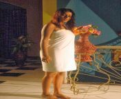 1d40a tamil actress poorna hot bathing seductive still in towel 0 jpgw584 from tamil actress poorna towel